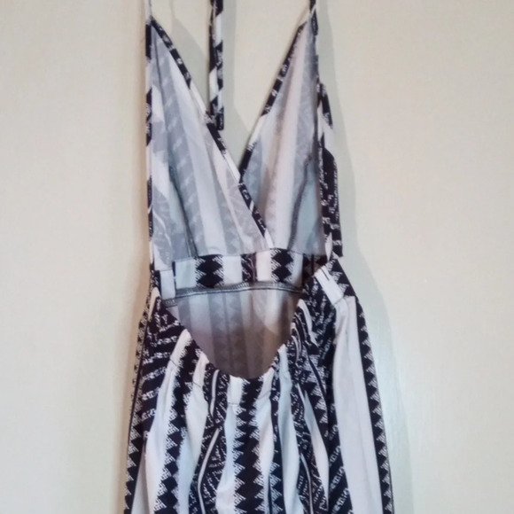 Shein Tribal print halter dress women's medium. - Picture 8 of 10